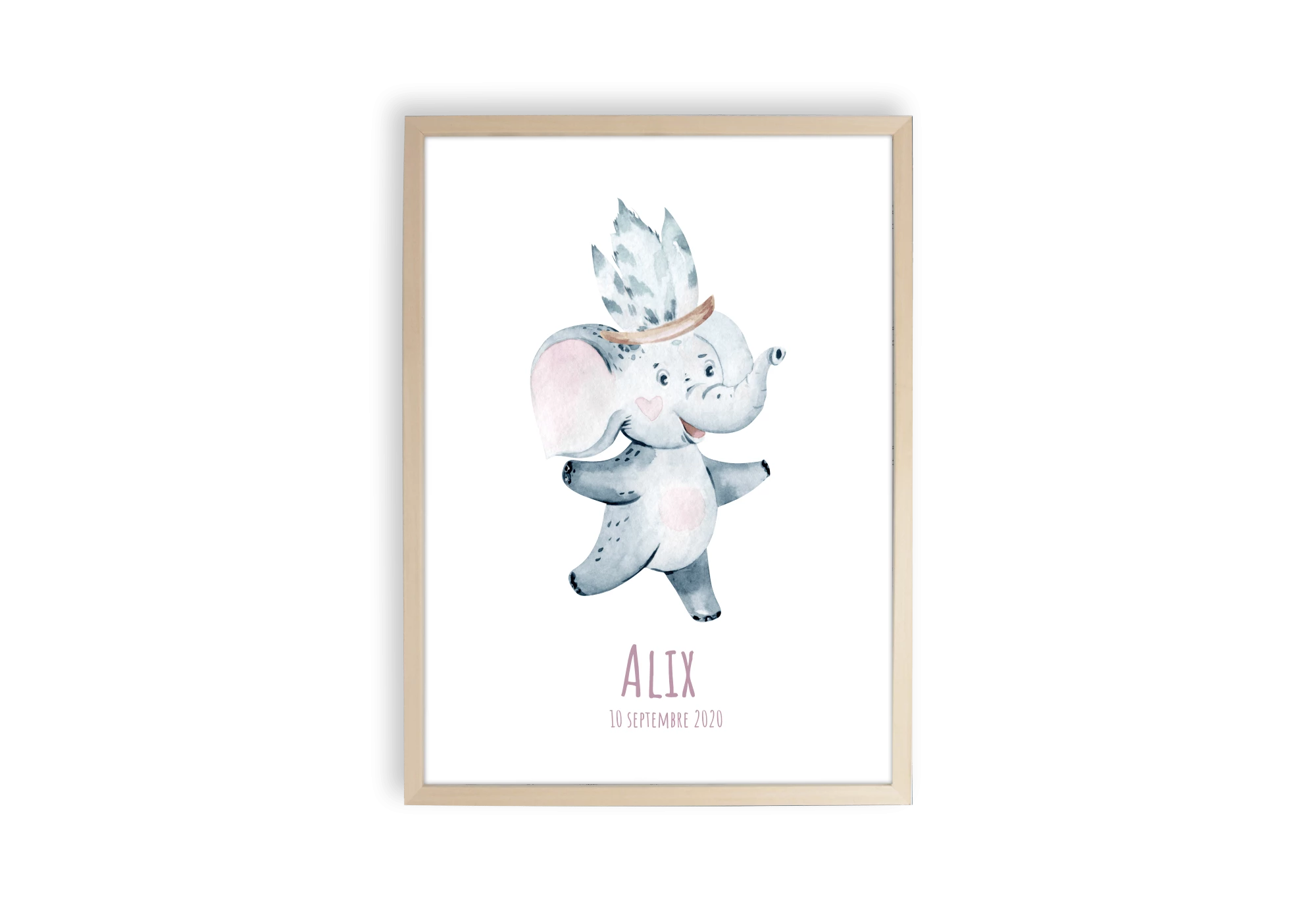 Affiche éléphant debout avec une couronne de plumes de style aquarelle à associer à nos affiches animaux.