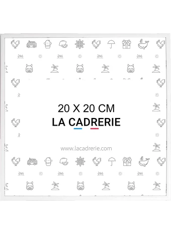 Découvrez notre élégant cadre 20x20cm en aluminium blanc, idéal pour sublimer posters et affiches. Ce cadre photo 20x20cm, au design moderne, rehausse votre décoration intérieure, ajoutant une touche sophistiquée à tout espace.