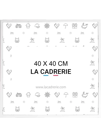 Découvrez notre élégant cadre 40x40 cm en aluminium blanc, idéal pour sublimer posters et affiches. Ce cadre photo 40x40 cm, au design moderne, rehausse votre décoration intérieure, ajoutant une touche sophistiquée à tout espace.