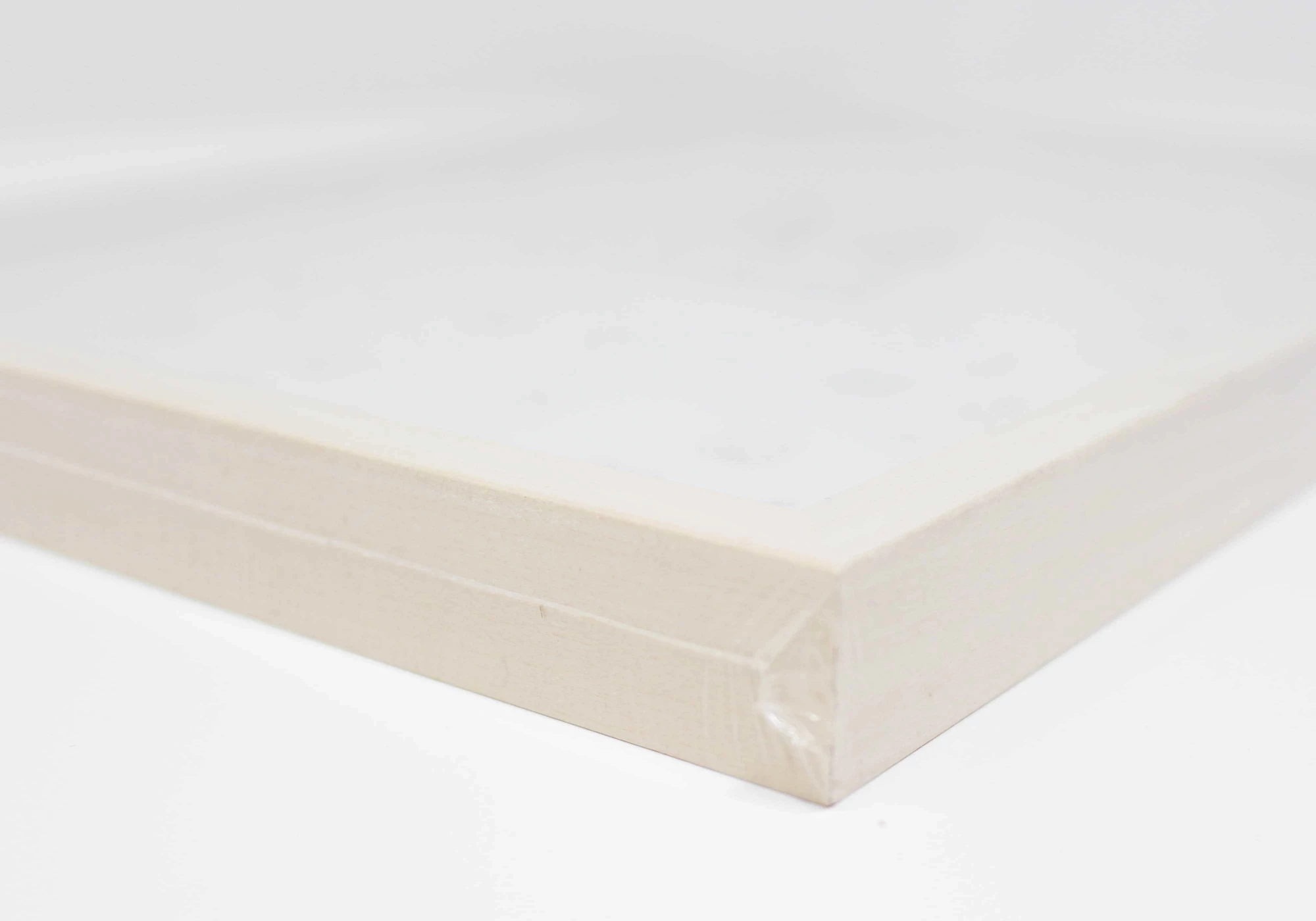 Couleur pour le cadre a1 en bois de tilleul et de couleur naturelle. Produit présenté sous emballage.