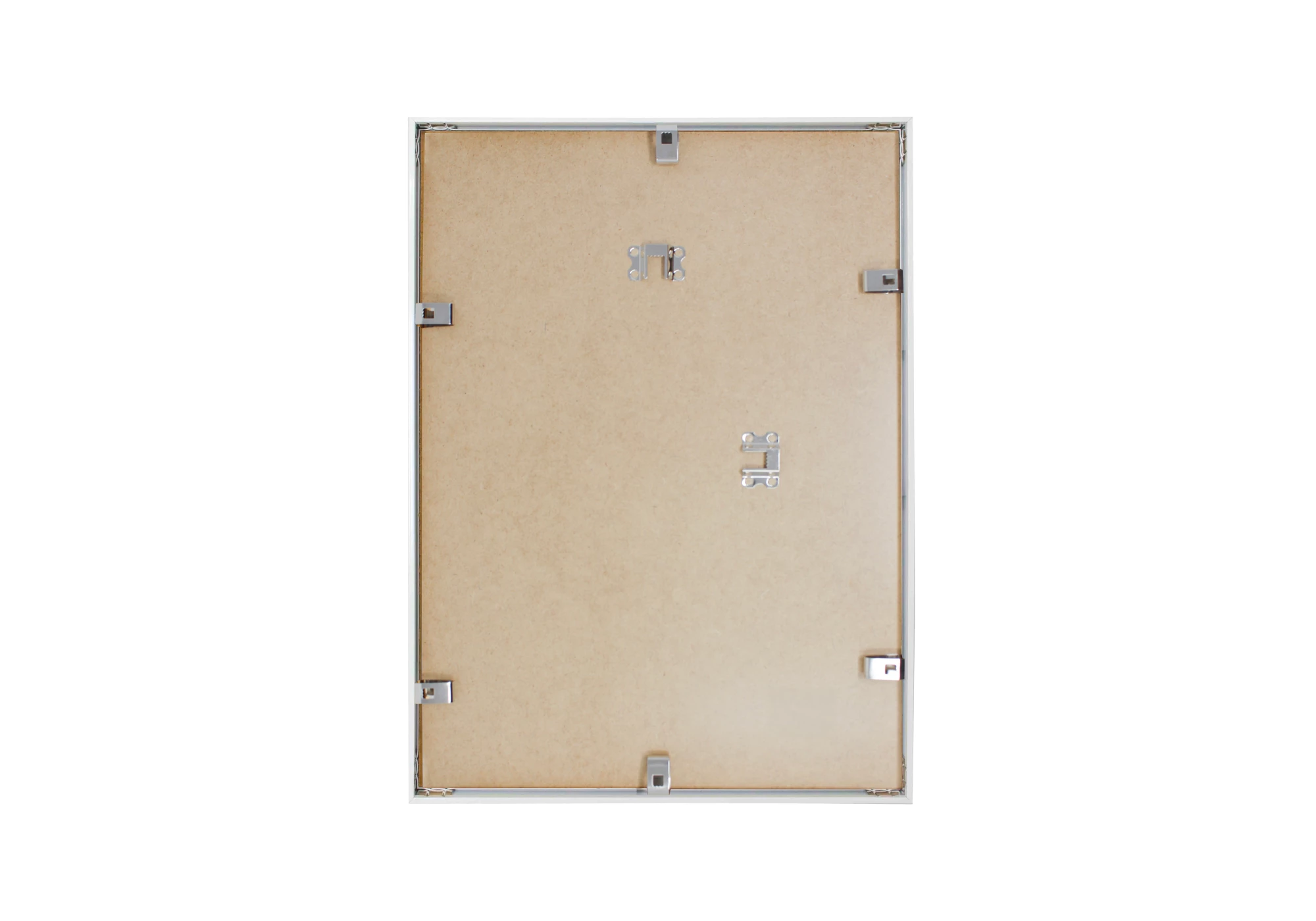 Découvrez ce cadre photo A1 en aluminium blanc, idéal pour sublimer vos affiches et posters. Sa finition élégante s'intègre harmonieusement dans votre décoration intérieure. Parfait pour mettre en valeur votre art et vos souvenirs !