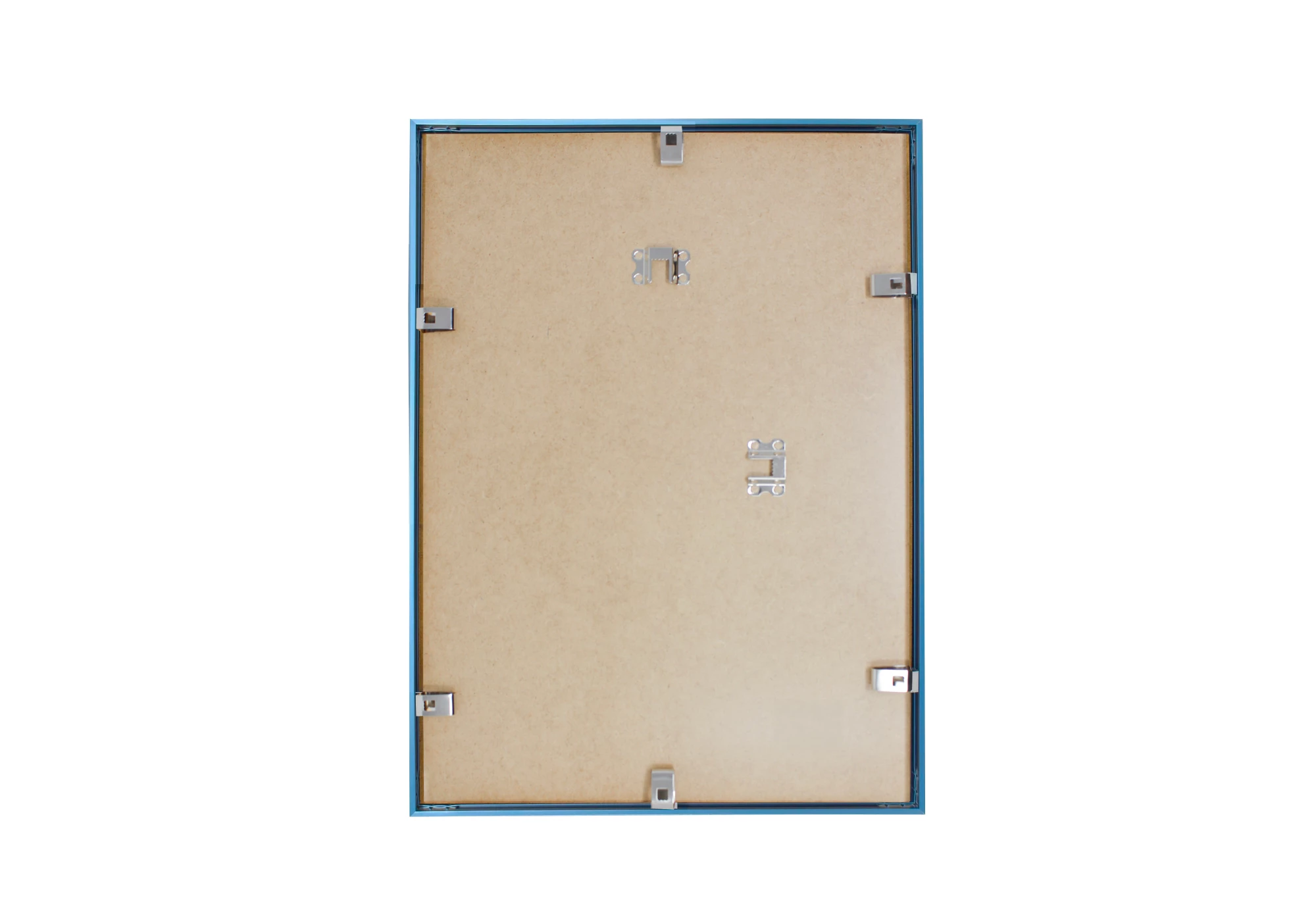 Découvrez ce cadre photo A1 en aluminium bleu, idéal pour sublimer vos affiches et posters. Sa finition élégante s'intègre harmonieusement dans votre décoration intérieure. Parfait pour mettre en valeur votre art et vos souvenirs !
