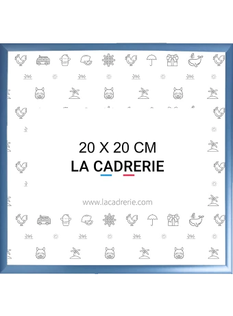 Découvrez notre élégant cadre 20x20cm en aluminium bleu, idéal pour sublimer posters et affiches. Ce cadre photo 20x20cm, au design moderne, rehausse votre décoration intérieure, ajoutant une touche sophistiquée à tout espace.