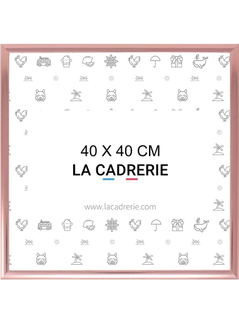 Découvrez notre élégant cadre 40x40 cm en aluminium rose, idéal pour sublimer posters et affiches. Ce cadre photo 40x40 cm, au design moderne, rehausse votre décoration intérieure, ajoutant une touche sophistiquée à tout espace.
