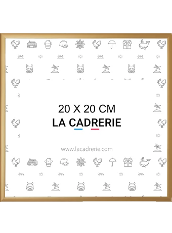 Découvrez notre élégant cadre 20x20cm en aluminium or cuivré mat, idéal pour sublimer posters et affiches. Ce cadre photo 20x20cm, au design moderne, rehausse votre décoration intérieure, ajoutant une touche sophistiquée à tout espace.